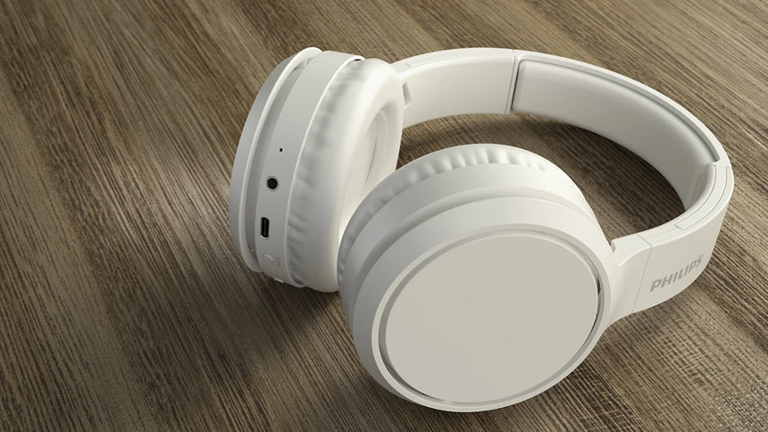 Philips H5205 Over-Ear Wireless Headphones — Being Shipped