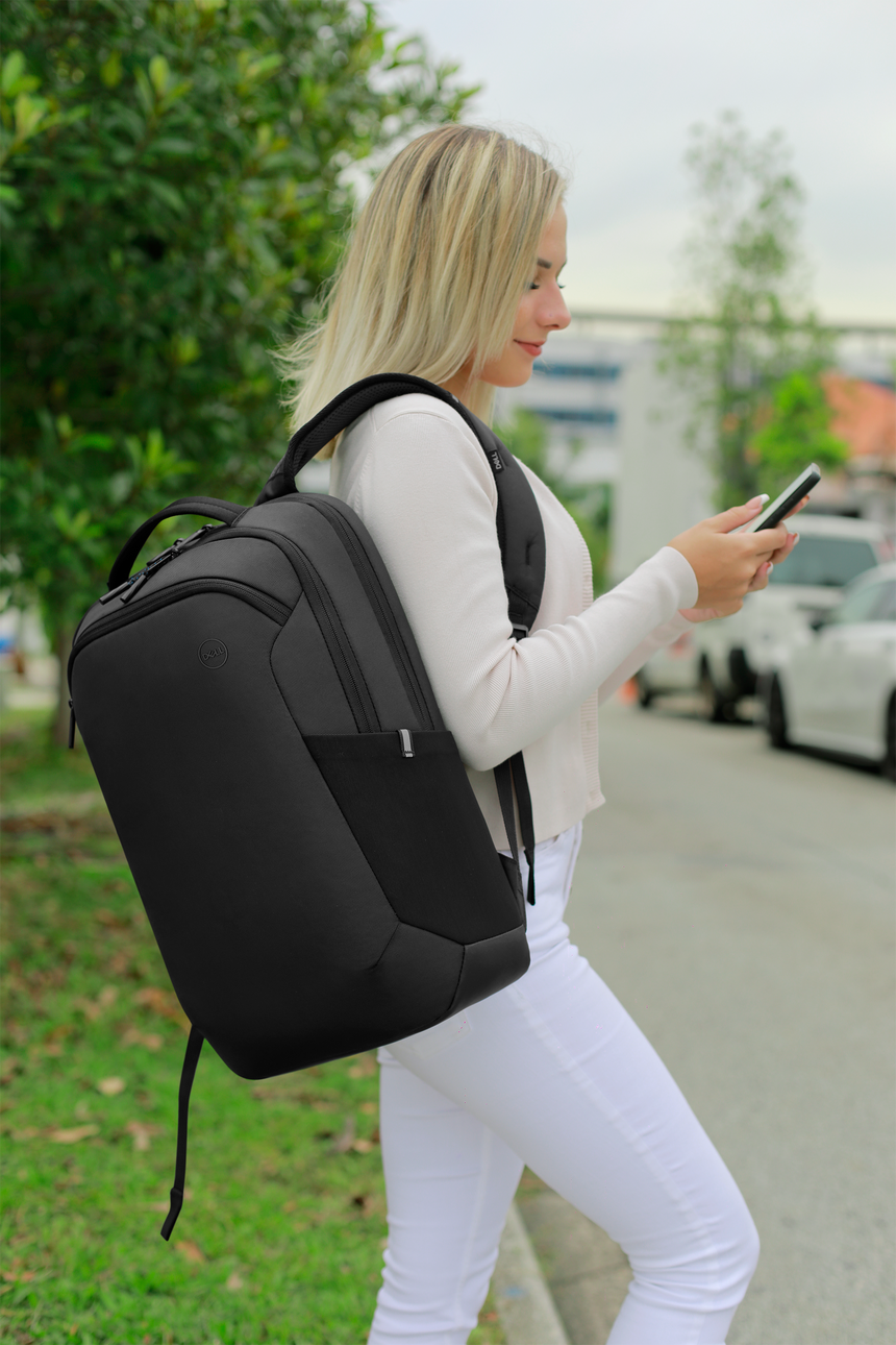 Dell EcoLoop Pro 17" Laptop Backpack (Black) — Being Shipped