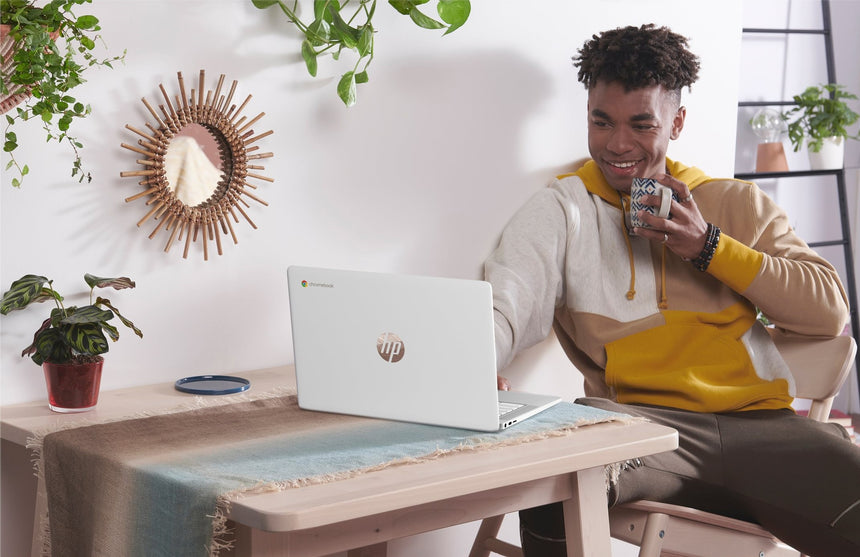 HP 14a-na0020nr 14" Chromebook, Intel Celeron N4020, 4GB RAM, 32GB eMMC — Being Shipped