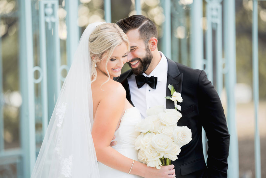 Canon EOS R5 Mirrorless Camera with 24-105mm f/4 Lens — Being Shipped