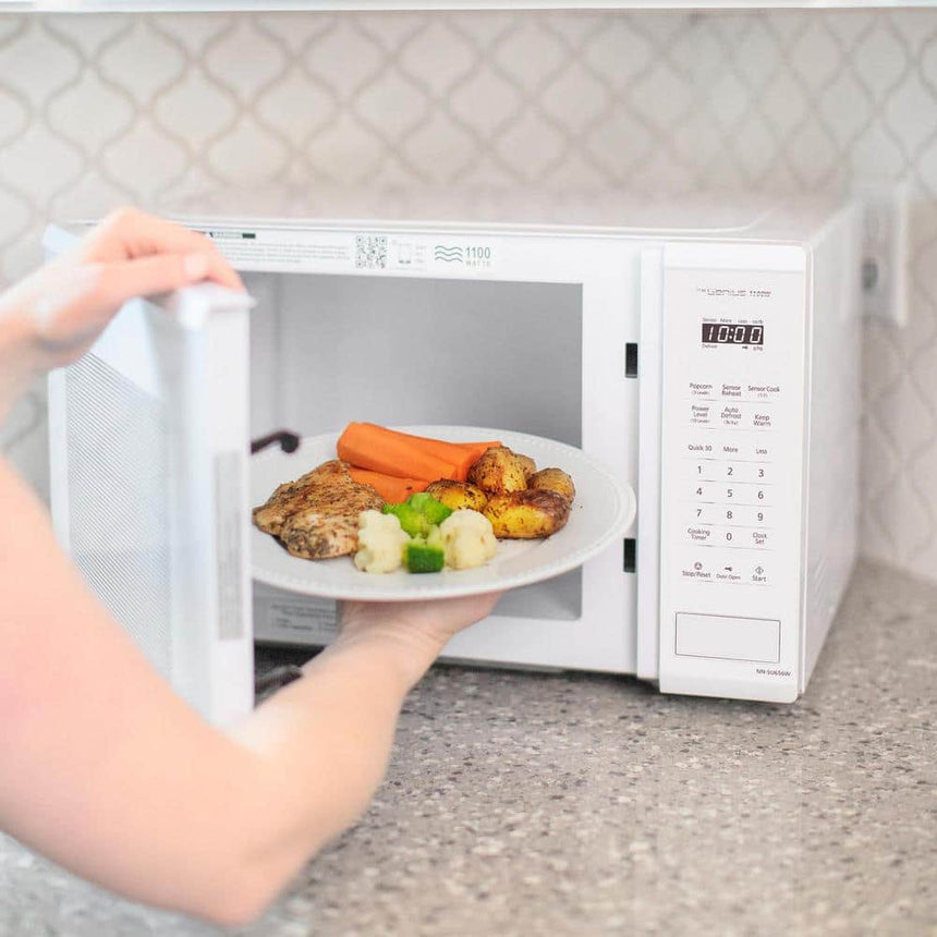 Panasonic 1100W Countertop Microwave Oven — Being Shipped