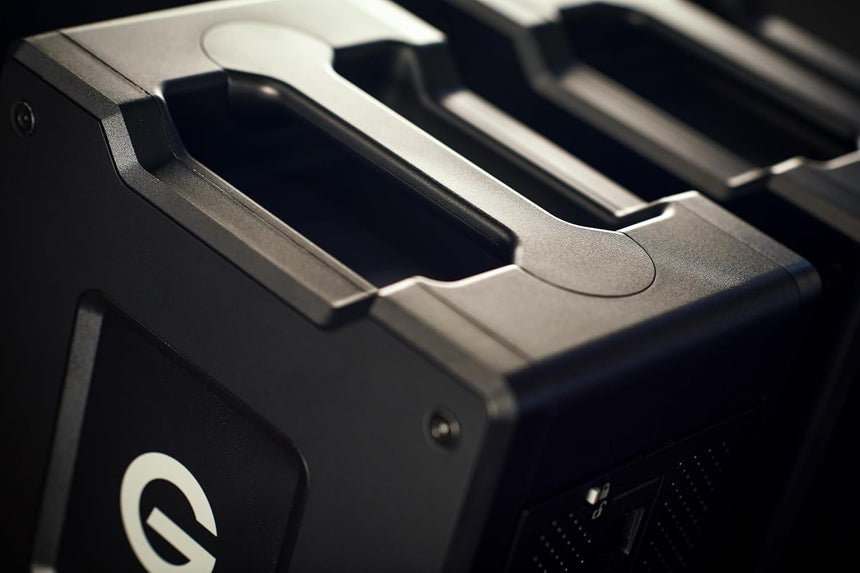 SanDisk Professional G-RAID Shuttle 4 48TB 4-Bay Thunderbolt 3 RAID Array (4 x 12TB) — Being Shipped