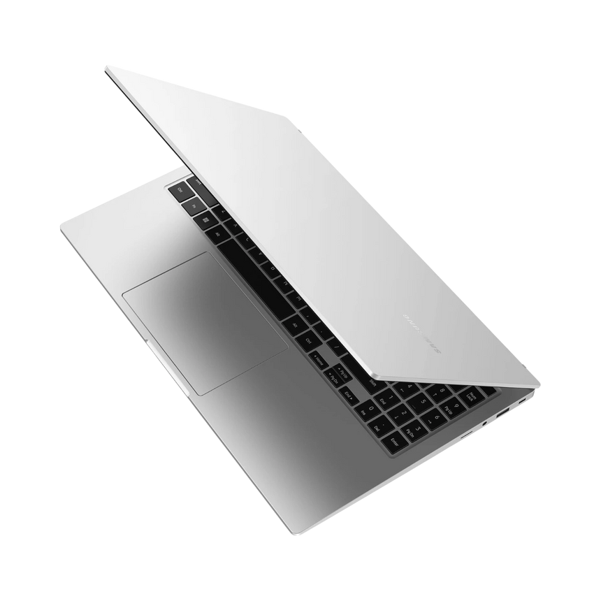 Samsung Galaxy Book3 15.6" Laptop, Intel Core i7-1355U, 16GB RAM, 512GB SSD (Silver) — Being Shipped