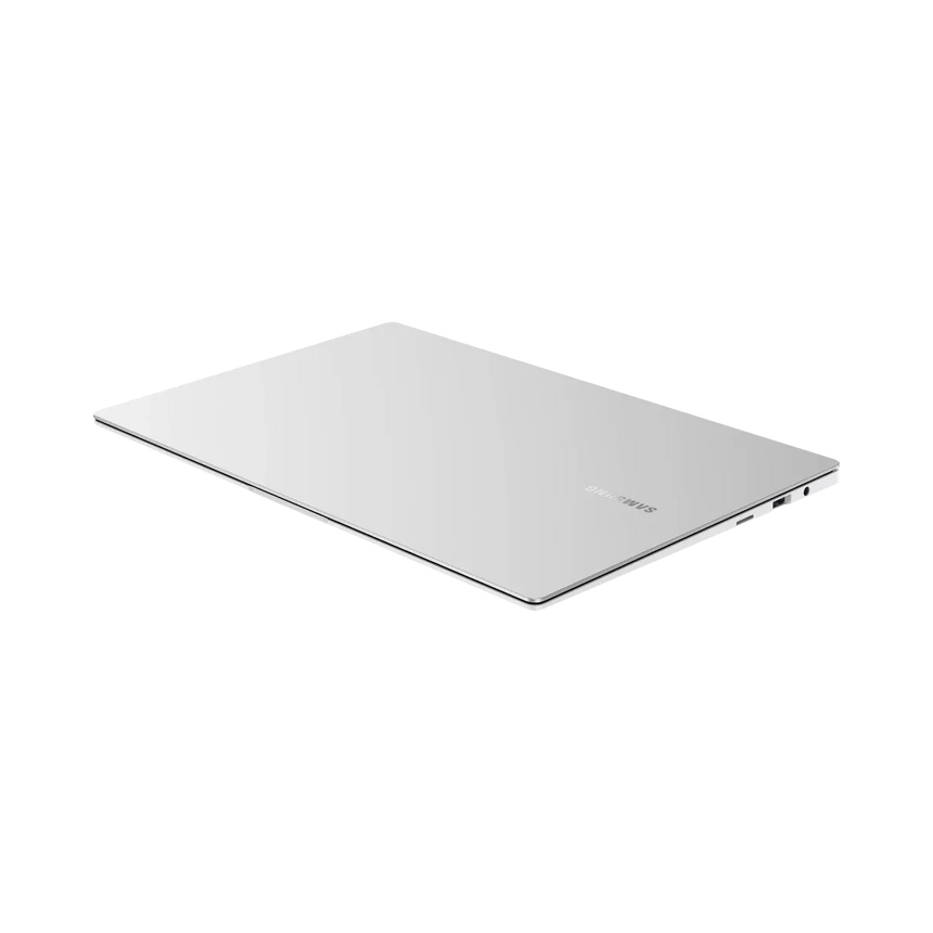 Samsung Galaxy Book Pro 15 15.6" Laptop, Intel Core i5-1135G7, 8GB RAM, 256GB SSD (Mystic Silver) — Being Shipped