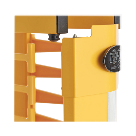 Tripp Lite High-Capacity Vertical Cable Manager, Deep Double Finger Duct with Cover, Single Sided, 6 in. Wide, Yellow, 7 ft. (2.2 m) — Being Shipped