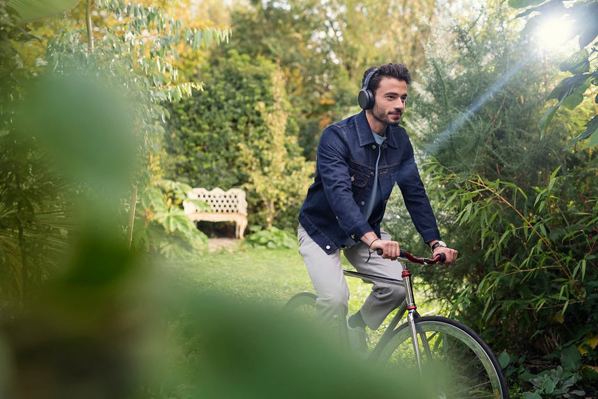 Philips BASS Boost 29-Hour Playtime Wireless Headphone — Being Shipped