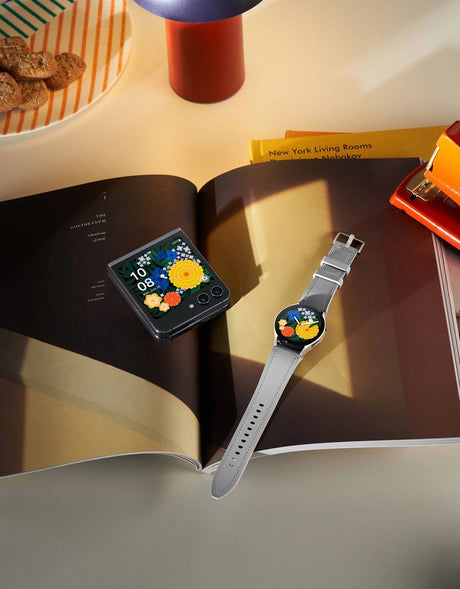 Samsung Galaxy Z Flip5 512GB Unlocked Smartphone (Graphite) — Being Shipped