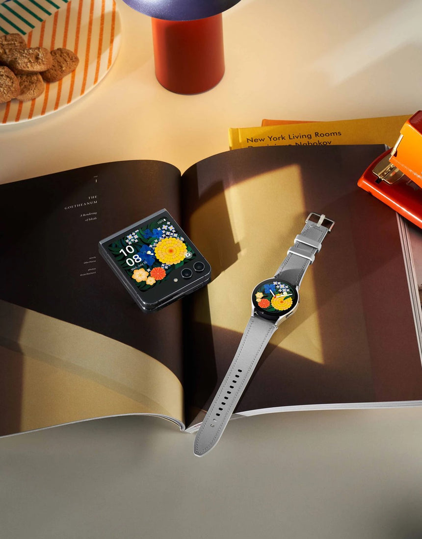 Samsung Galaxy Z Flip5 512GB Unlocked Smartphone (Graphite) — Being Shipped