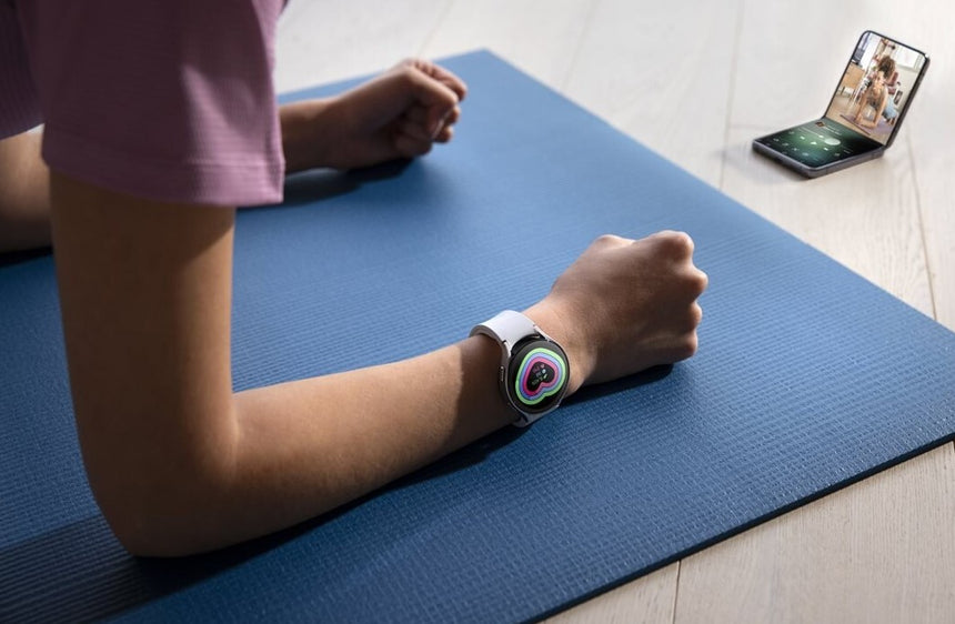 Samsung Galaxy Z Flip5 512GB Unlocked Smartphone (Graphite) — Being Shipped