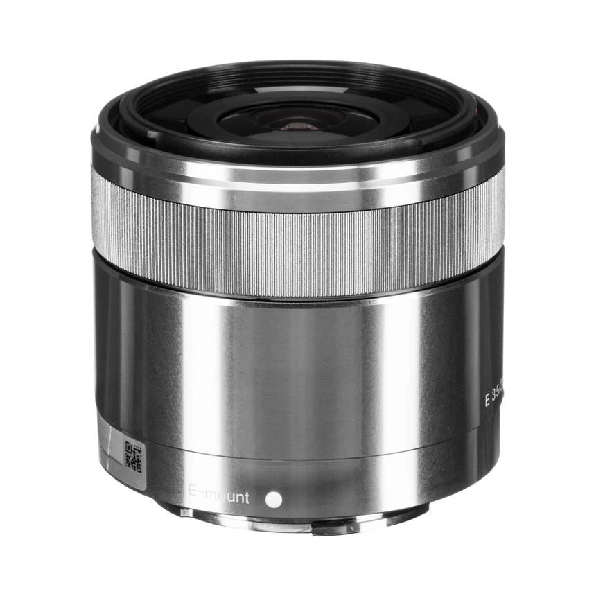 Sony E 30mm f/3.5 Macro Lens for APS-C Cameras — Being Shipped