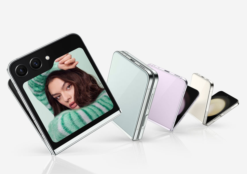 Samsung Galaxy Z Flip5 512GB Unlocked Smartphone (Graphite) — Being Shipped