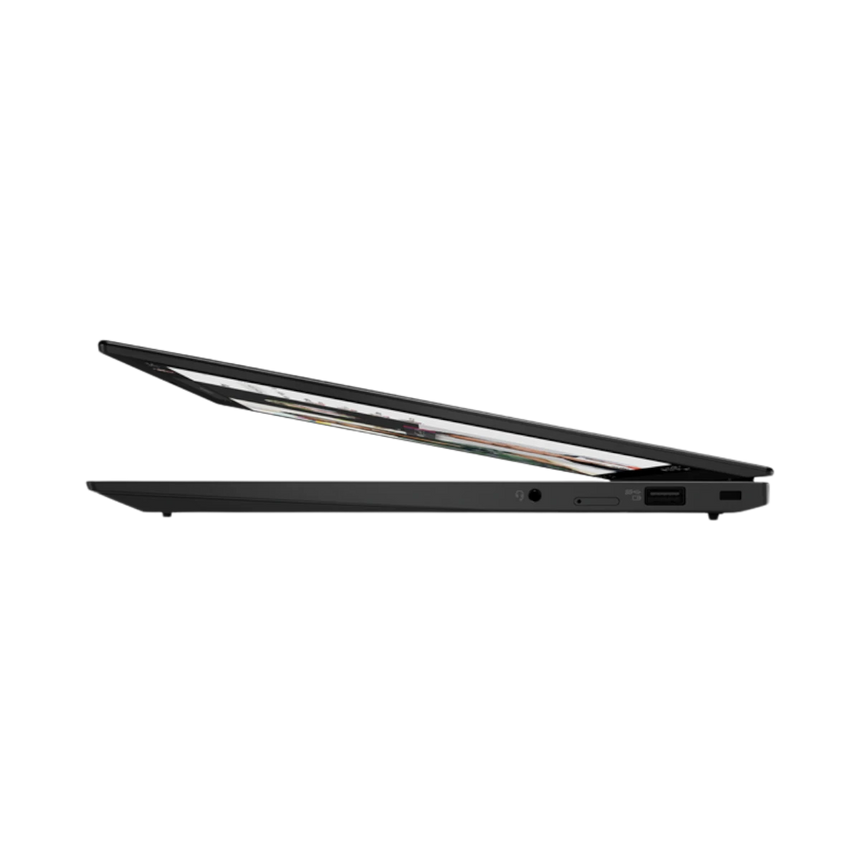 Lenovo ThinkPad X1 Carbon 14" Notebook, Intel Core i7-1165G7, 16GB RAM, 1TB SSD — Being Shipped
