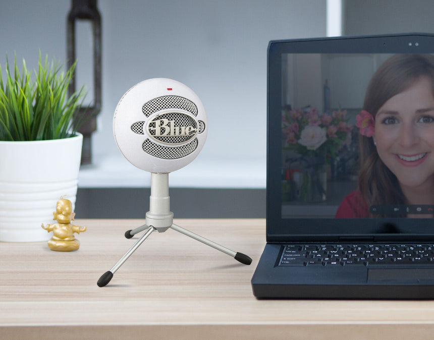 Blue Microphones Snowball iCE USB Condenser Microphone (White) — Being Shipped