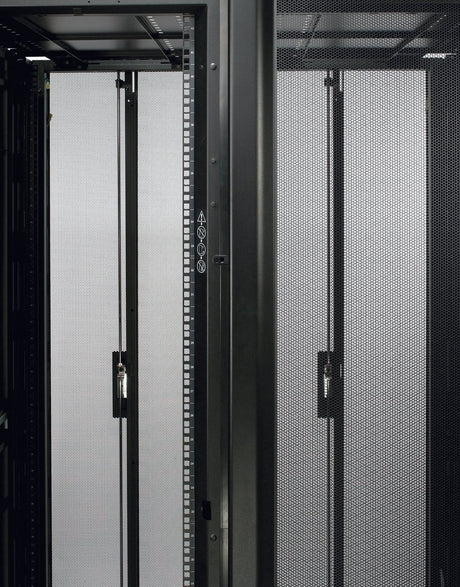 APC NetShelter SX 42U/48U Baying Trim Kit Black — Being Shipped