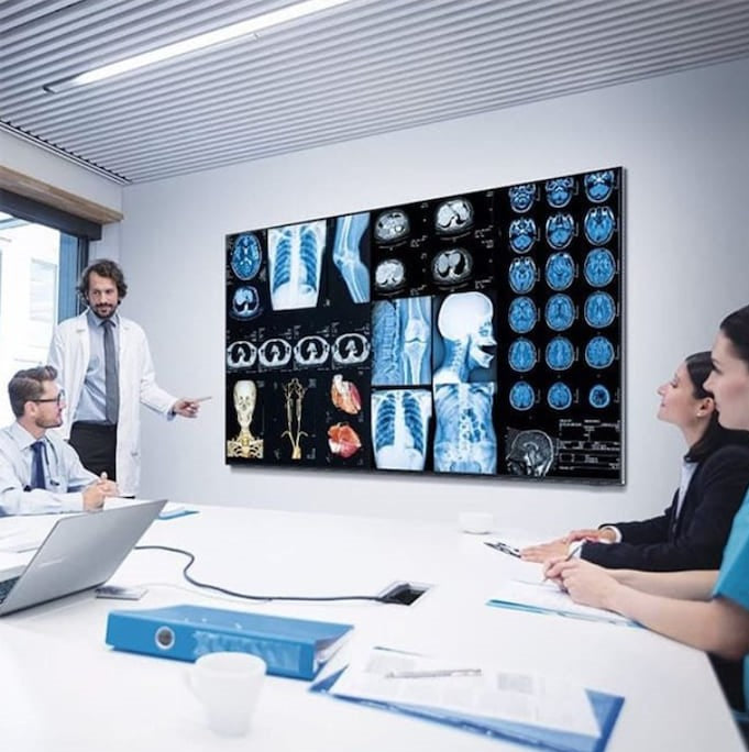 Samsung QMB-T Series Class 43" 16:9 60Hz 4K UHD VA LCD Commercial Monitor — Being Shipped