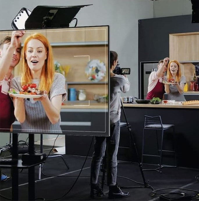 Samsung QMB-T Series Class 55" 16:9 60Hz 4K UHD VA LCD Commercial Monitor — Being Shipped