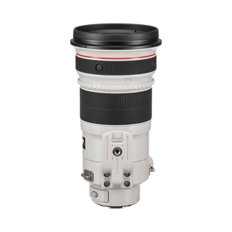 Canon EF 300mm f/2.8L IS II USM Lens — Being Shipped
