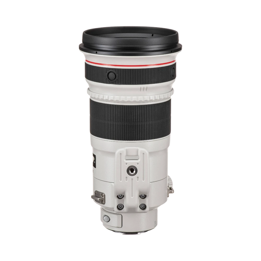 Canon EF 300mm f/2.8L IS II USM Lens — Being Shipped