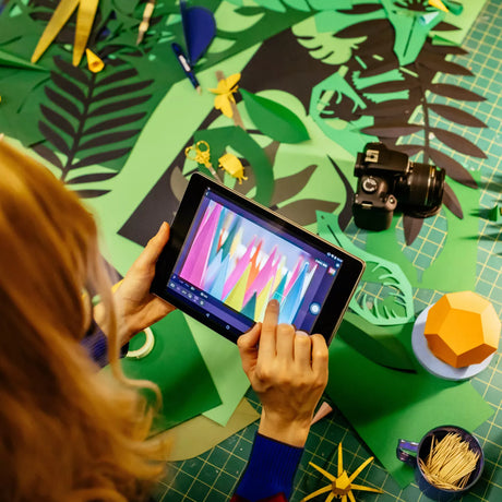 Canon EOS 4000D/Rebel T100 18.0MP Digital DSLR Camera with 18-55mm EF-S f/3.5-5.6 Lens — Being Shipped