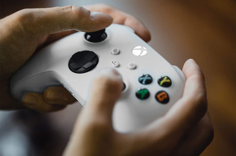 Microsoft Xbox Wireless Gaming Controller for Xbox Series X, Xbox Series S, Xbox One, Windows Devices (Robot White) — Being Shipped