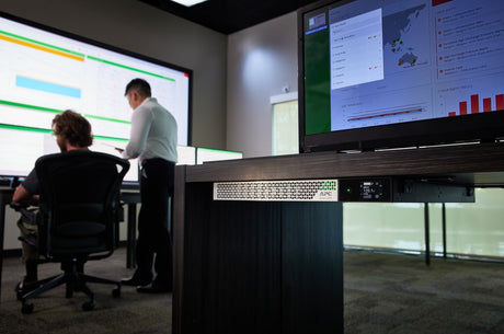 APC Smart-UPS Ultra On-Line, 2200VA, Lithium-ion, Rack/Tower 1U, 120V, 5x 5-20R, 1x L5-20R NEMA outlets, SmartConnect, Extended runtime, W/rail kit — Being Shipped