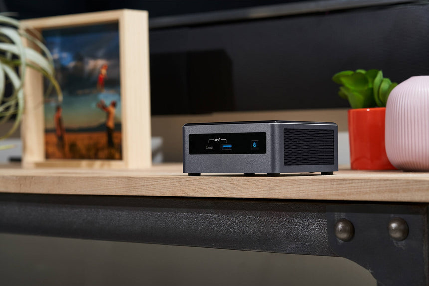 Intel Frost Canyon NUC 10 Barebone Mini PC, Intel Core i3-10110U, Intel UHD Graphics — Being Shipped