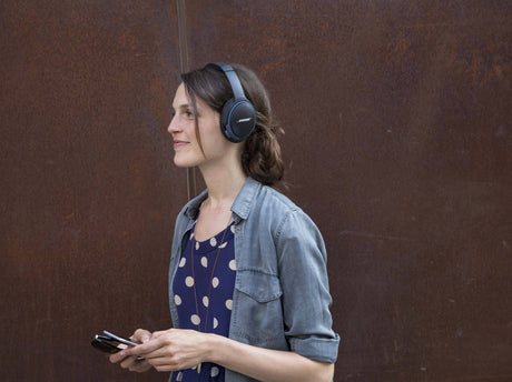 Bose SoundLink Around-Ear Wireless Headphones II (Black) — Being Shipped