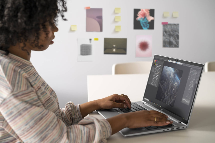 HP ZBook Firefly 14 G8 14" Mobile Workstation, Intel Core i5-1135G7, 16GB DDR4 RAM, 256GB SSD — Being Shipped