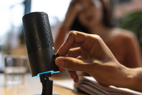 JBL Quantum Stream Dual-Pattern USB Microphone — Being Shipped