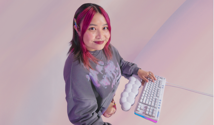 Logitech G G713 Mechanical Gaming Keyboard (White Mist, GX Red Switches) — Being Shipped