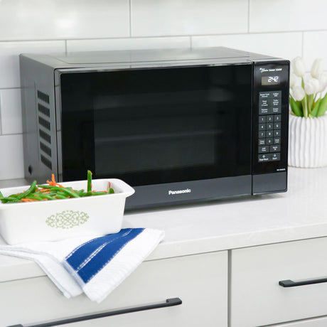 Panasonic Intelligent Genius Sensor 1.2 Cubic Foot 1200 Watt Countertop Microwave Oven — Being Shipped