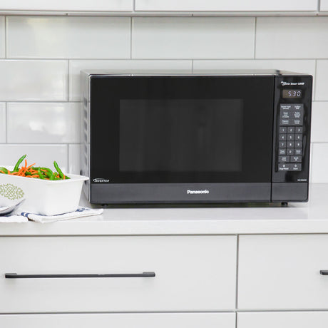 Panasonic Intelligent Genius Sensor 1.2 Cubic Foot 1200 Watt Countertop Microwave Oven — Being Shipped