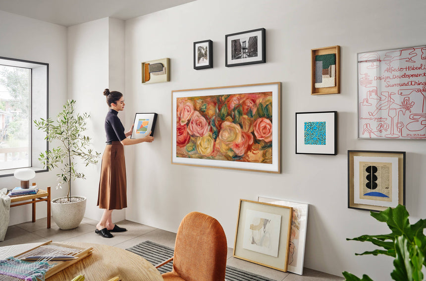 Samsung The Frame 32" 16:9 60Hz FHD HDR QLED Smart TV — Being Shipped