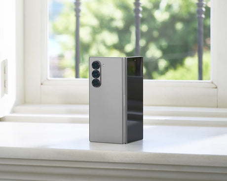 Samsung Galaxy Z Fold6 Smartphone, Qualcomm Snapdragon 8, 12GB RAM, 256GB Storage (Unlocked, Silver Shadow) — Being Shipped