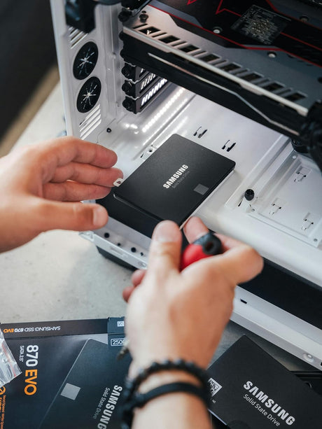Samsung 870 EVO 4TB 2.5" SATA III Internal SSD — Being Shipped