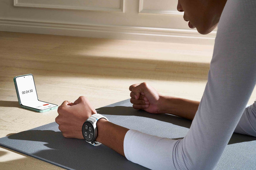 Samsung Galaxy Watch7 Aluminum 44mm LTE Smartwatch (Silver) — Being Shipped