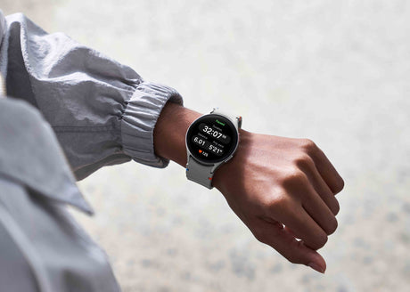 Samsung Galaxy Watch7 Aluminum 44mm LTE Smartwatch (Silver) — Being Shipped