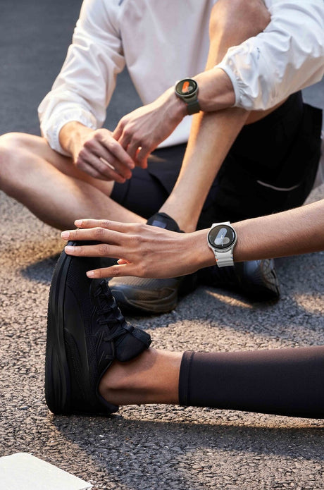 Samsung Galaxy Watch7 Aluminum 44mm LTE Smartwatch (Silver) — Being Shipped