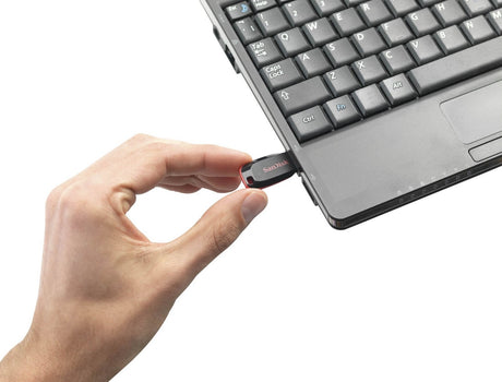 SanDisk Cruzer Blade 8GB USB Flash Drive — Being Shipped