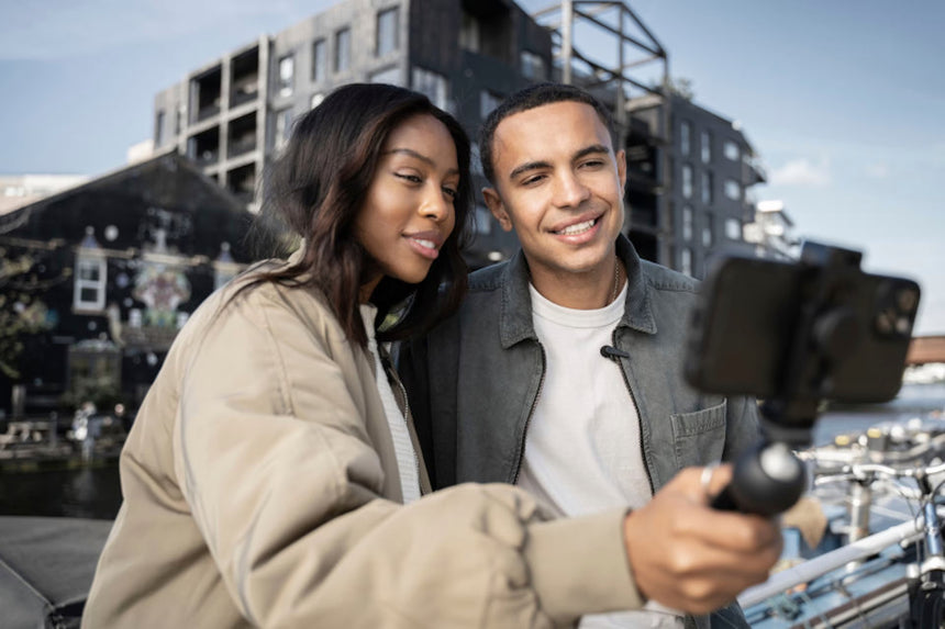 Shure MoveMic Two 2-Person Clip-On Wireless Microphone System for Mobile Devices — Being Shipped