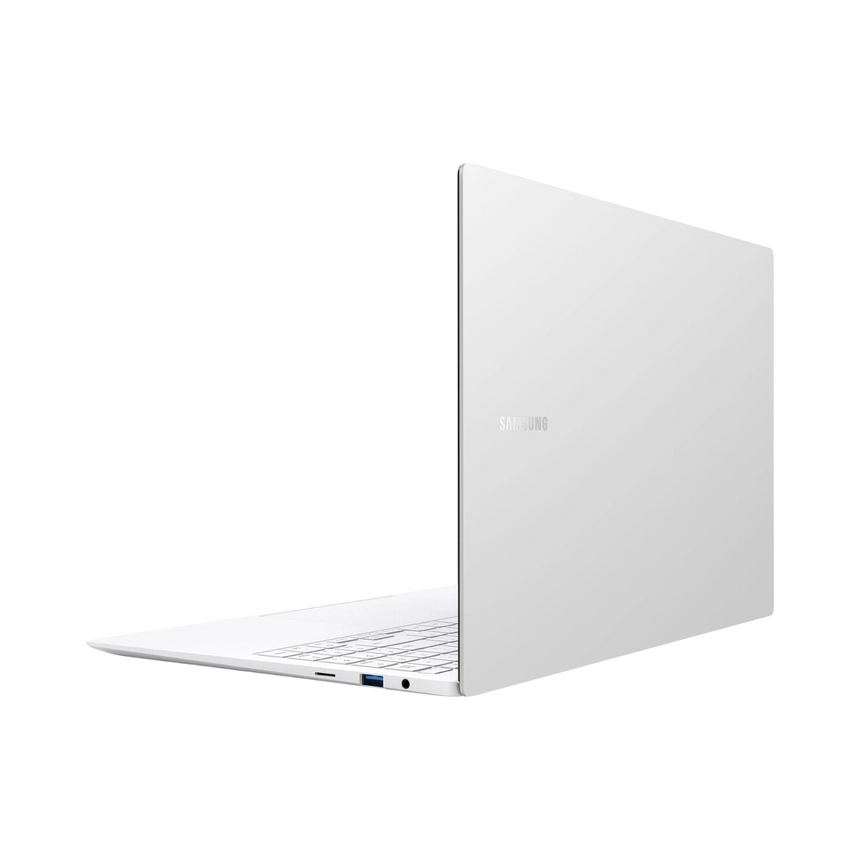 Samsung Galaxy Book2 Pro 15.6" Laptop, Intel Core i5-1240P, 16GB RAM, 256GB SSD (Graphite) — Being Shipped