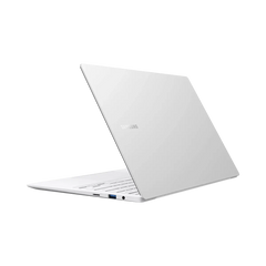 Samsung Galaxy Book Pro 15 15.6" Laptop, Intel Core i5-1135G7, 8GB RAM, 256GB SSD (Mystic Silver) — Being Shipped